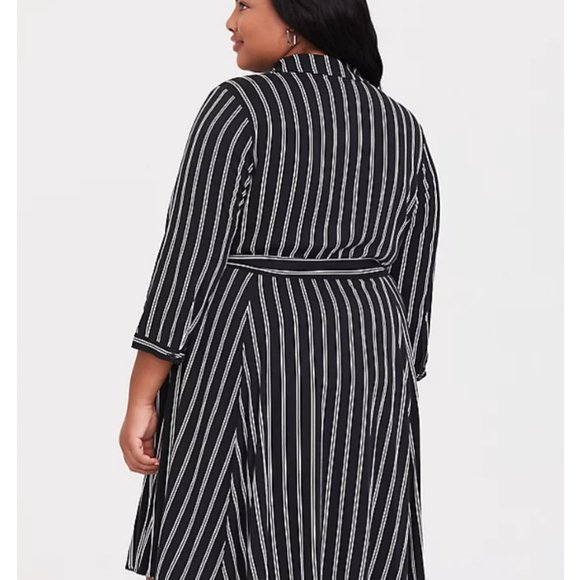 Torrid Size 3 BLACK & WHITE STRIPE Dress - Picture 2 of 3